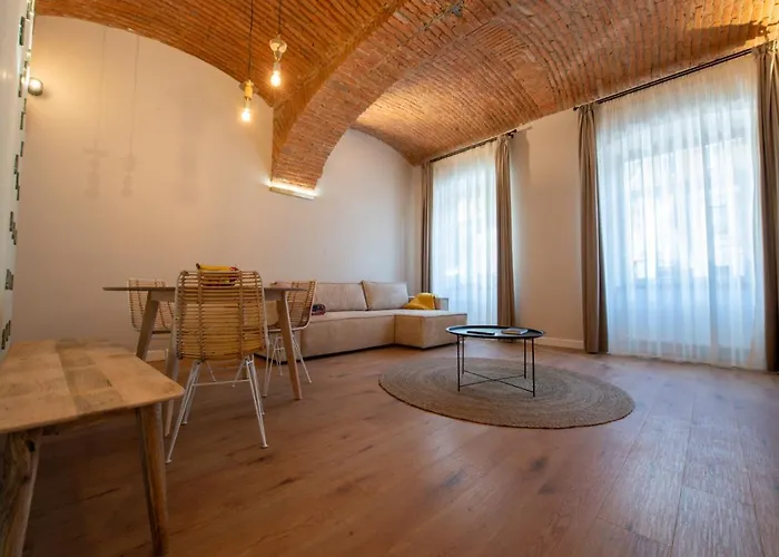 Apollo Brasovul Istoric *