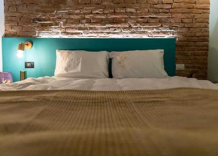 Apollo Brasovul Istoric